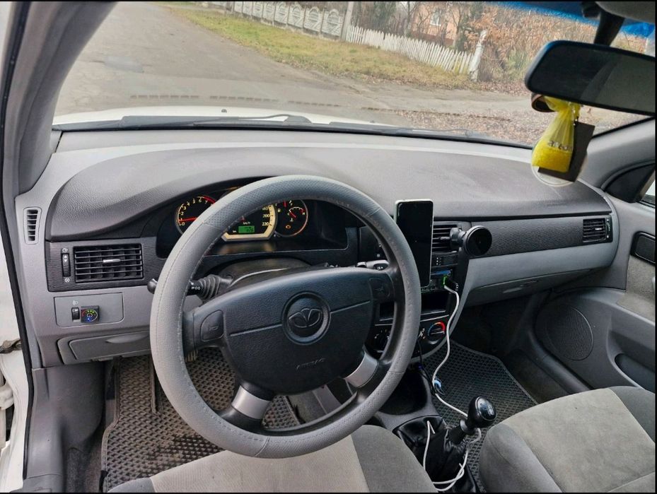 Здам в оренду автомобіль