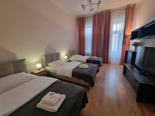 Apartament w kamienicy - noclrg/Hostel na doby, fakturaVat