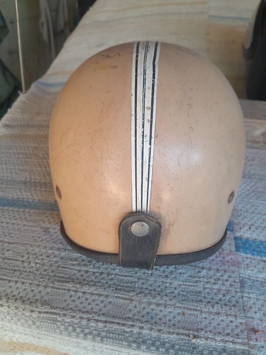 Capacete mota penico bom estado