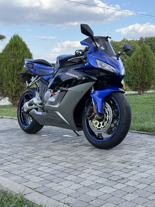 Honda CBR1000RR 2005