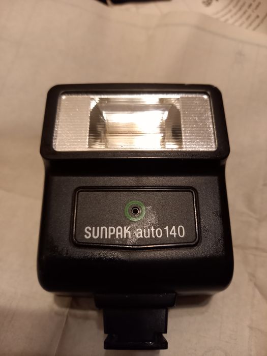 Lampa błyskowa Sunpack auto 140 japan