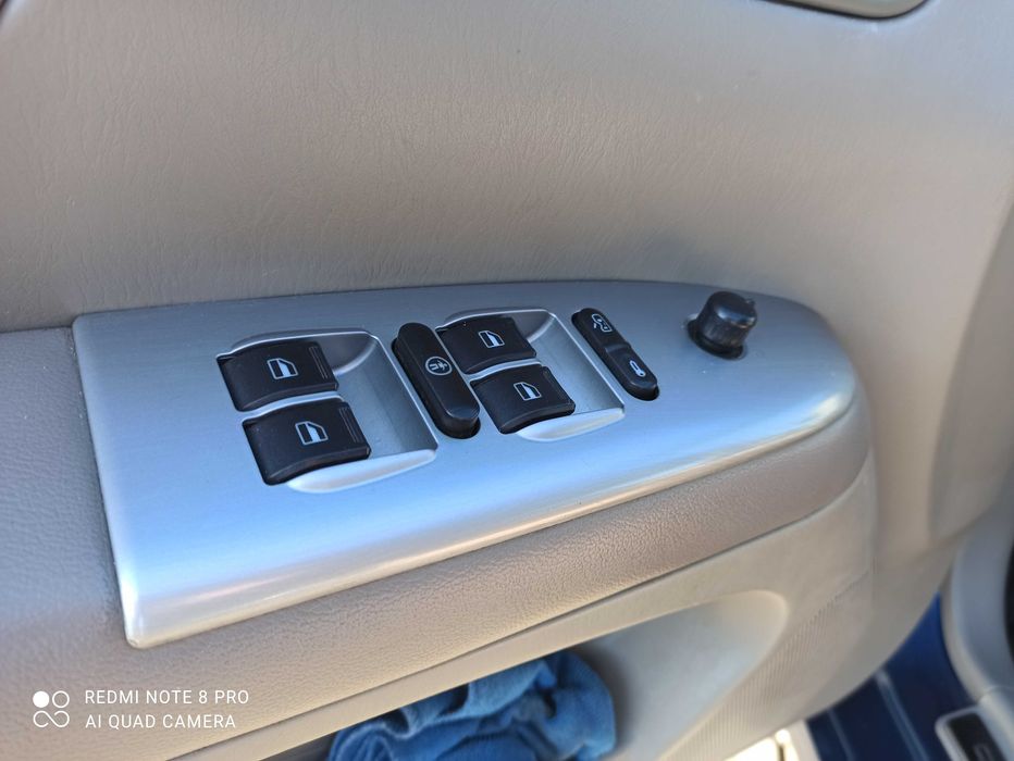 Чері Елара продам