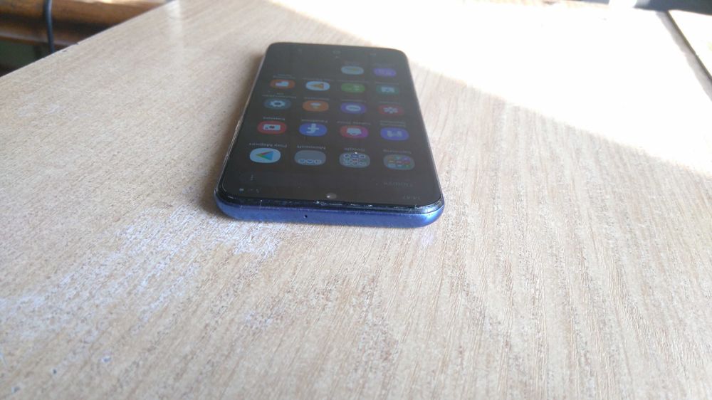 Samsung Gаlaxy A40 SM-A405FN/DS (5.9" /  64Гб / 4Гб / 8ядер)