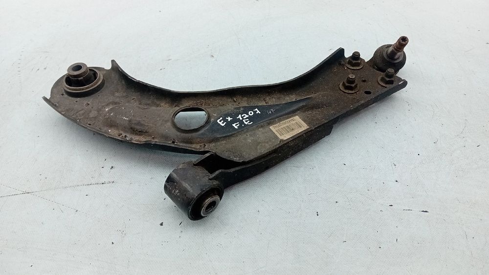 Braço de suspensão frente esquerdo PEUGEOT 308 II