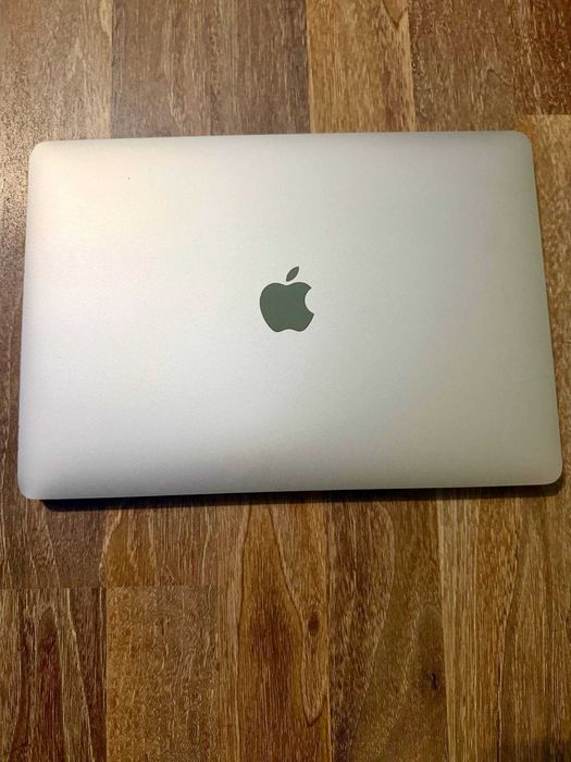 Macbook Air M1 512gb silver 2020
