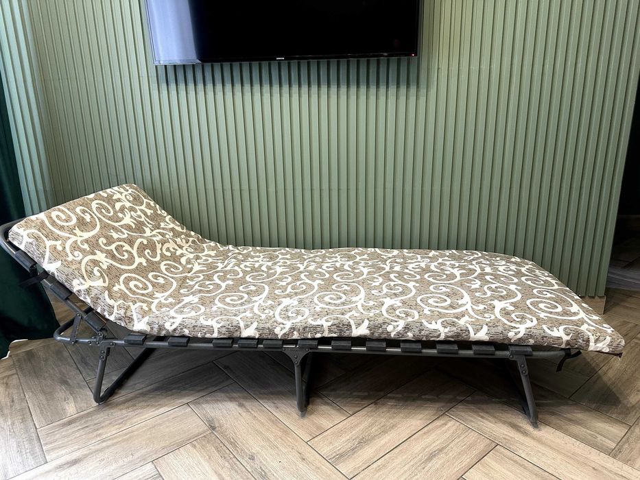 Міцне ліжко розкладачка розкладушка раскладушка кровать на ламелях