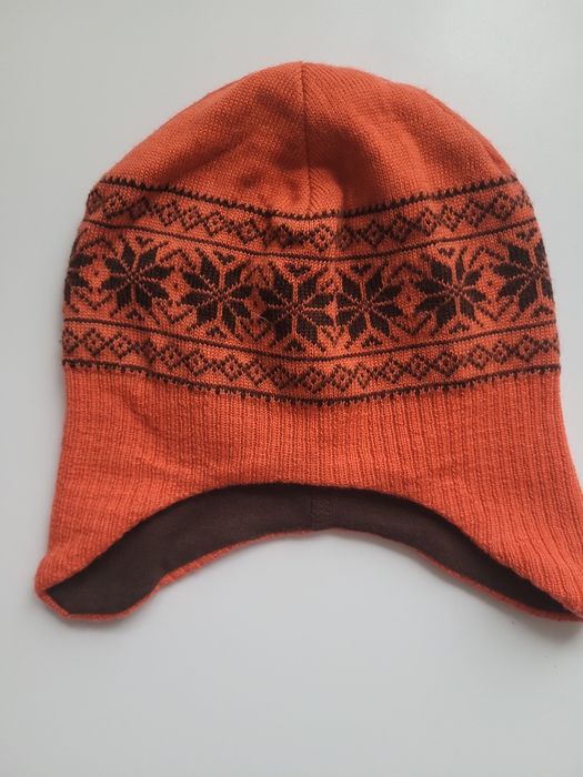 Дитяча демісезонна зимова шапка на завязках з балабоном на 44-50 см