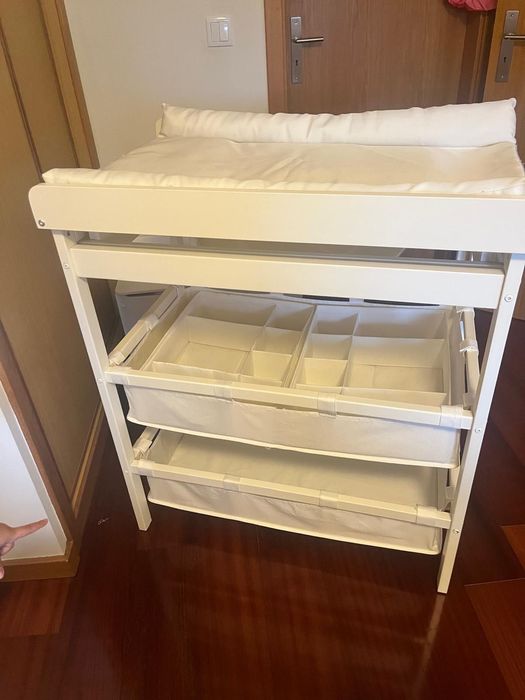 Trocador / Muda fraldas / Banheira / Organizador