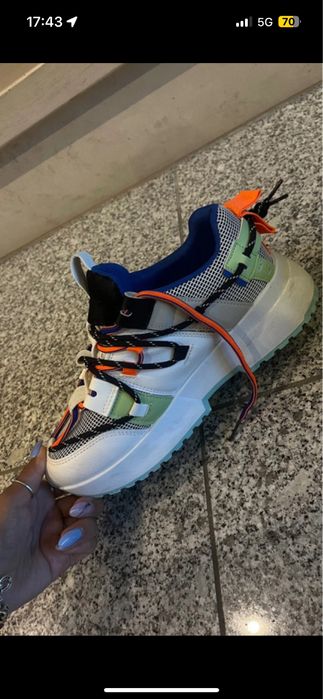 Sapatilhas em bom estado