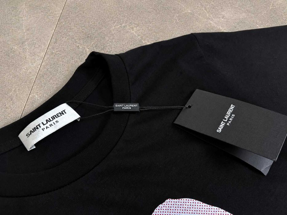 Футболка Saint Laurent Vampire Lips