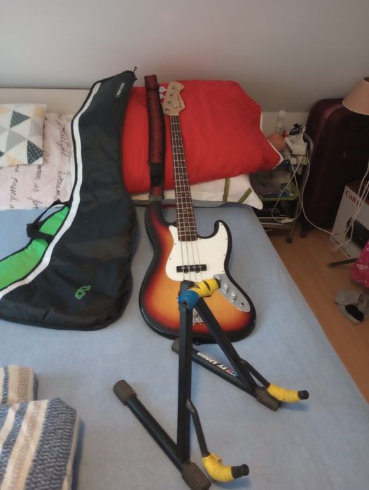 Gitara basowa kopia Fendera