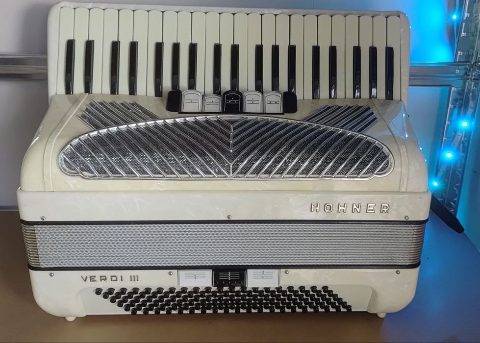 Akordeon - Żychlin - instrumenty klawiszowe | OLX Muzyka i Edukacja