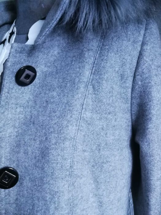 Plaszcz z kapturem futerko