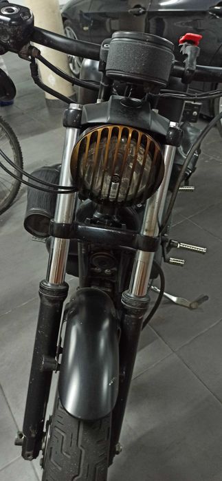 Harley 883 Iron Black
