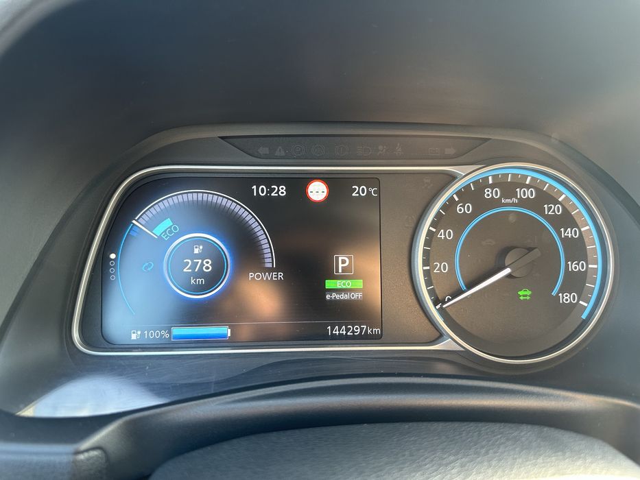 В продаже Nissan Leaf 2018 года