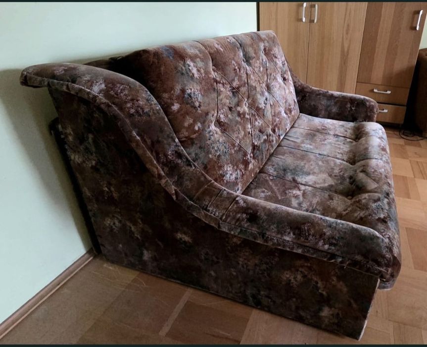 Kanapa dwuosobowa rozkładana