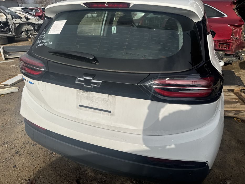 Кришка багажника ляда Chevrolet Bolt Ev 22 — 23