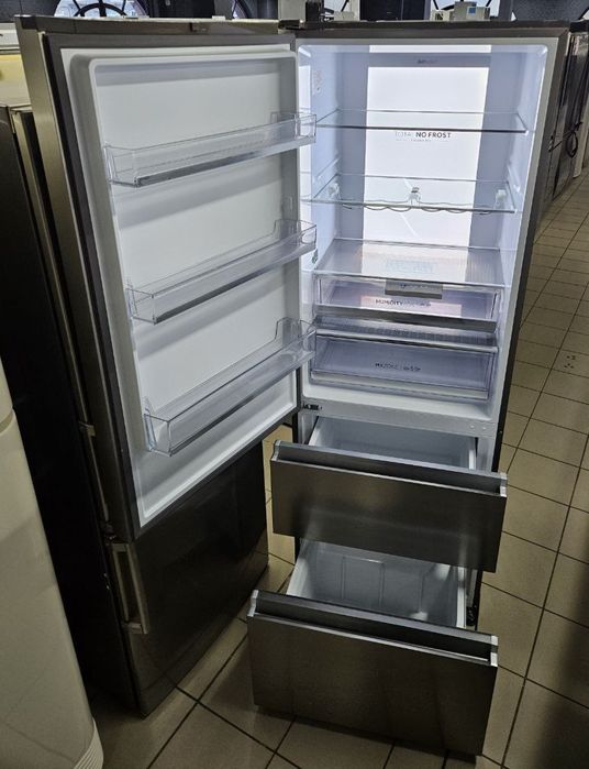 Холодильник LG GBB71PZEFN