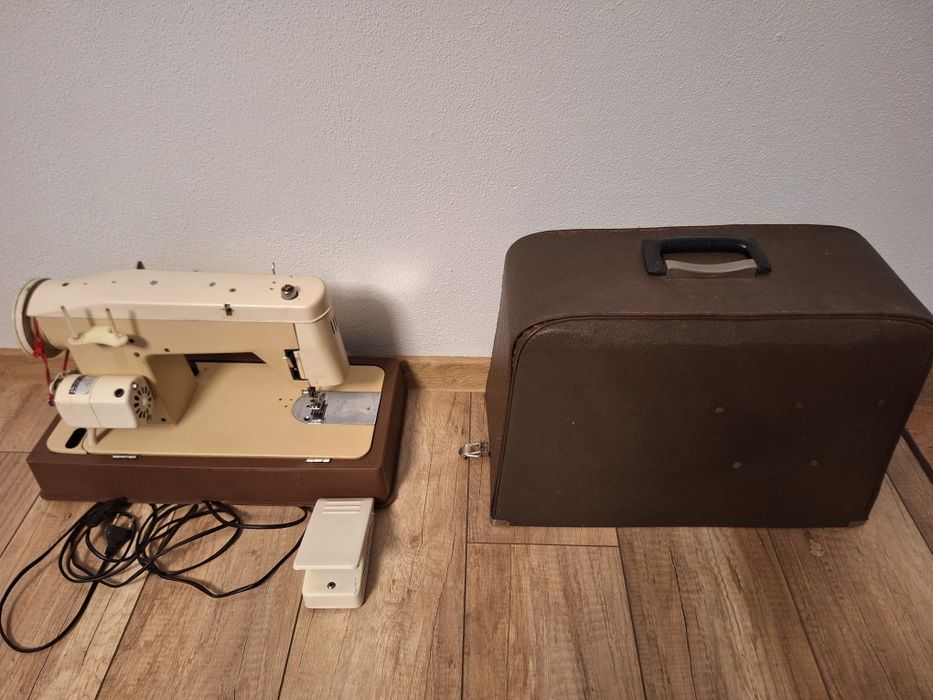 Maszyna do szycia PREDOM 466
