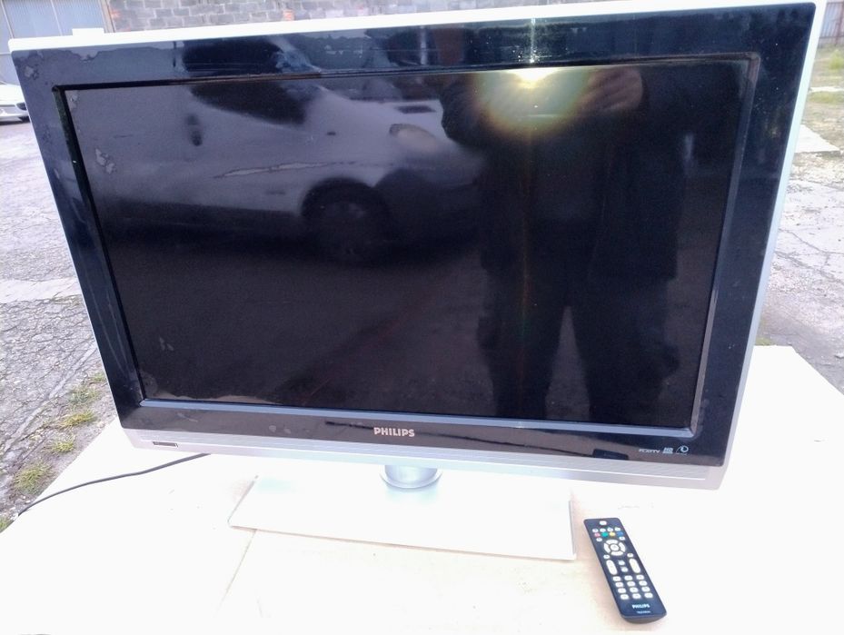 TV Philips 32PFL5322/10  z pilotem.