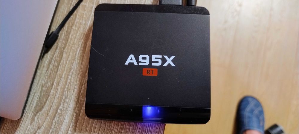 Android SMART TV BOX NEXBOX A95X R1 Смарт ТБ приставка