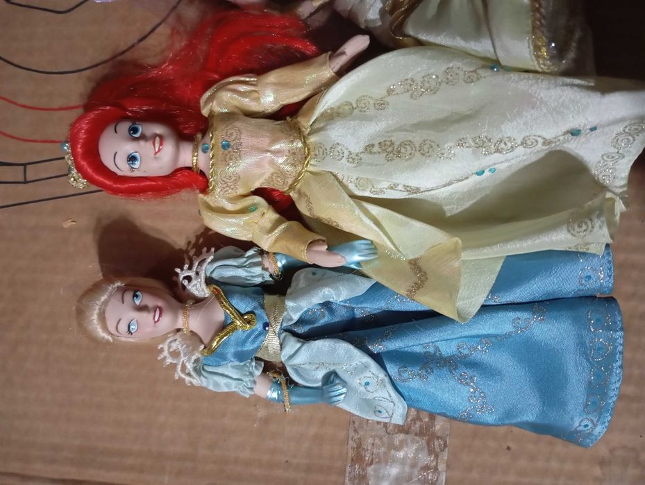Bonecas disney em loiça