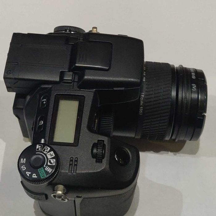 Maquina Konica Minolta A1 (CCD avariado)