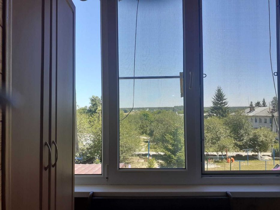 Продам  2 кімнатну квартиру с. м.Снітинка  Киівська обл.