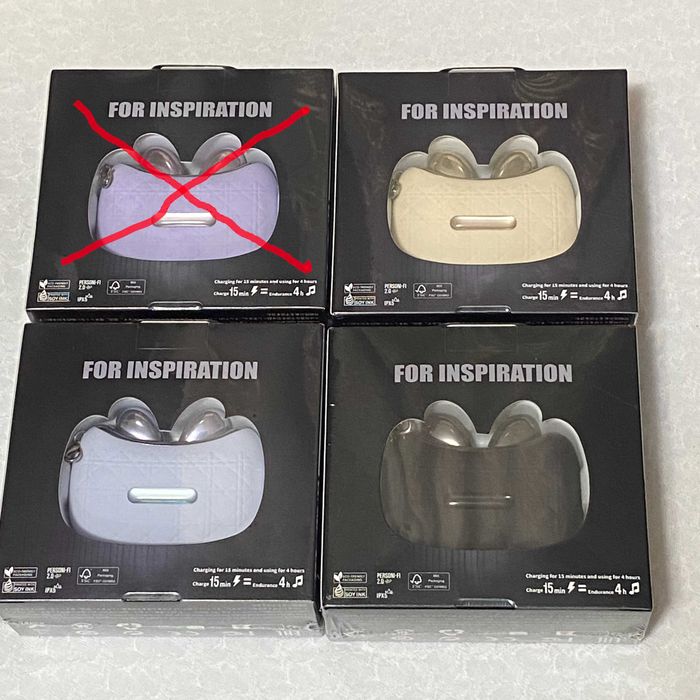 Жіночі бездротові Bluetooth навушники у футлярі-сумочці з павербанком