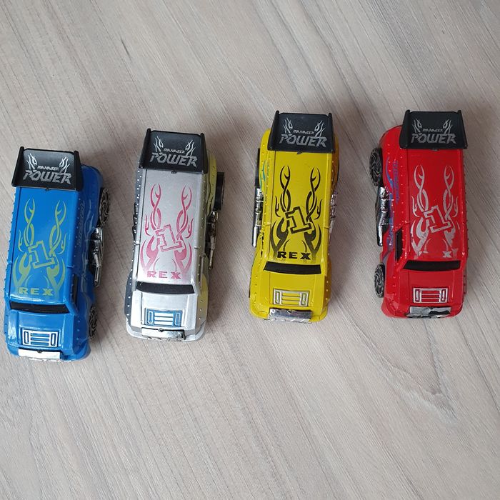 Auta, samochody, zabawki 4 szt