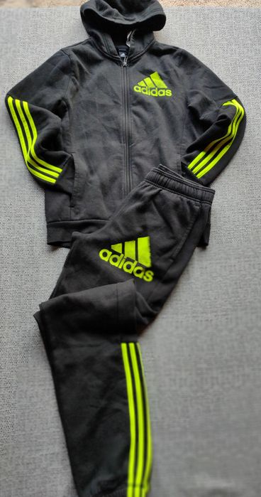 Спортивный костюм Adidas на 13-14 лет