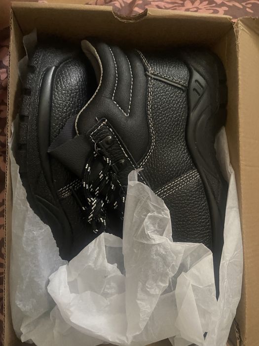 Buty ochronne czarne