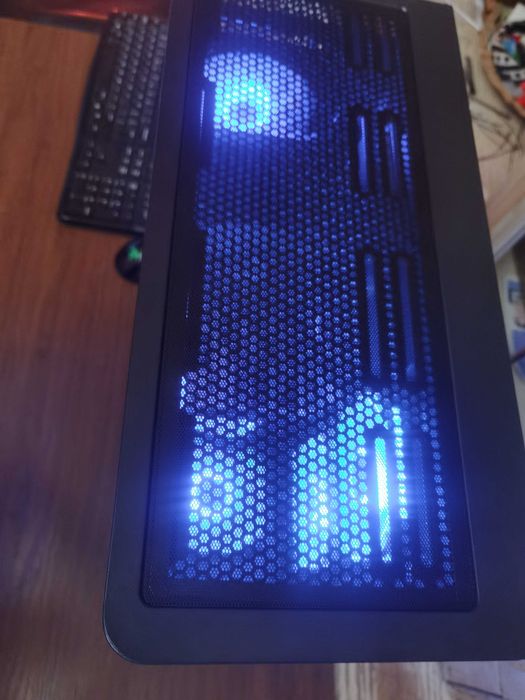 Komputer stacjonarny Windows 11 ddr4 16gb Wi-Fi