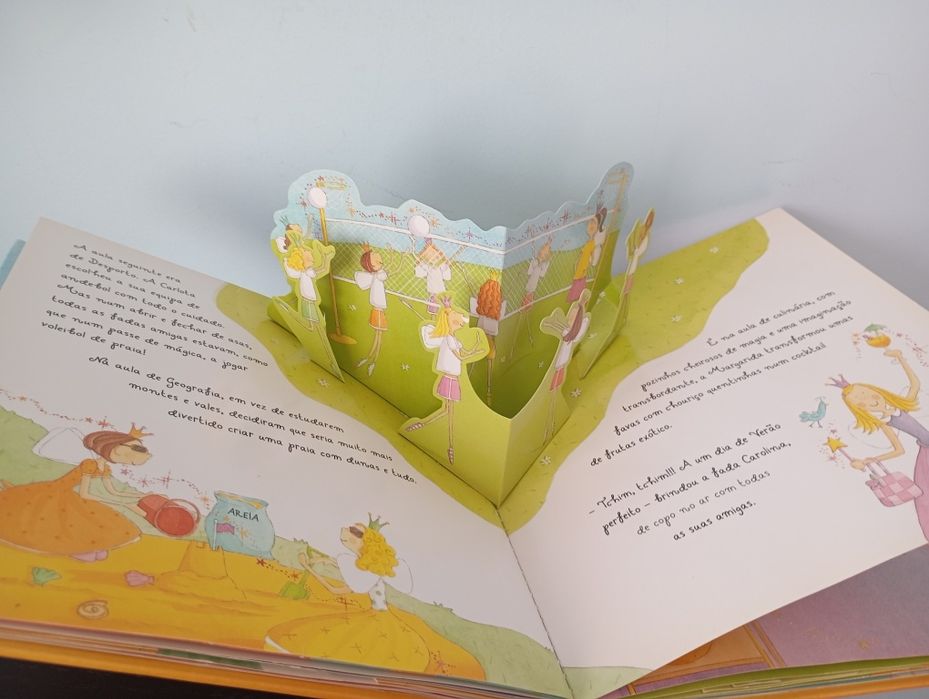 Livro " A fada Carolina - Festas e promessas"