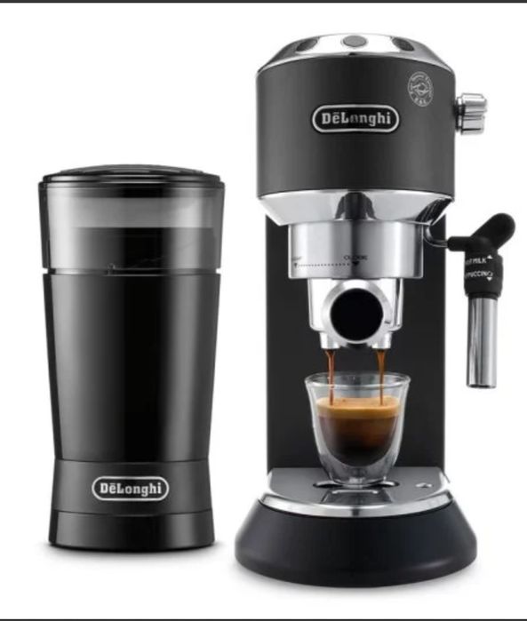 Máquina de Café Expresso Delonghi Dedica Style EC685BK