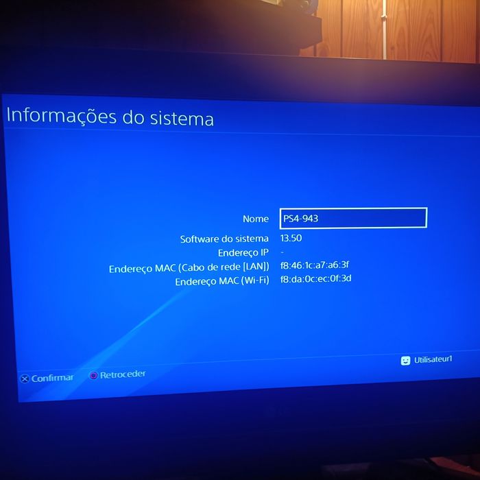 PlayStation 4 Slim + comando