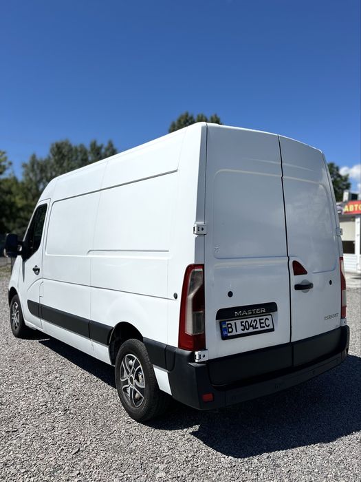 Renault Master 2015 2.3 дизель середня база