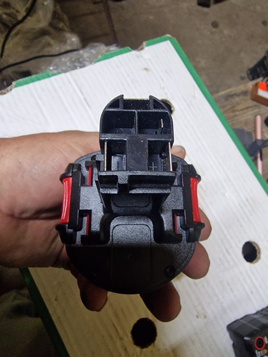 Akumulator do narzedzi Makita starszy model 12v 3.0 ah