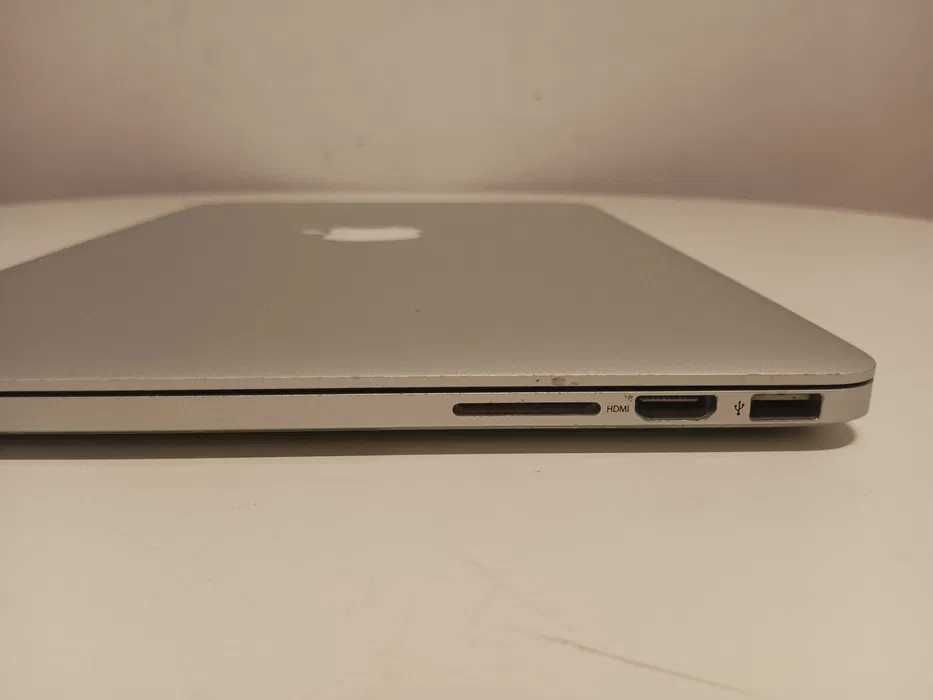 MacBook Pro 16 GB RAM 512 GB Intel Core i7 Retina 13 cali
