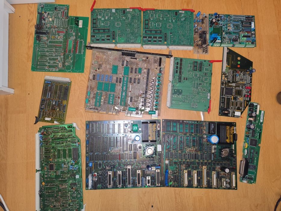 Złom elektroniczny komputerowy odzysk CNC płyty styki