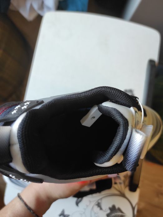 Buty świecące LED bez kółek 36