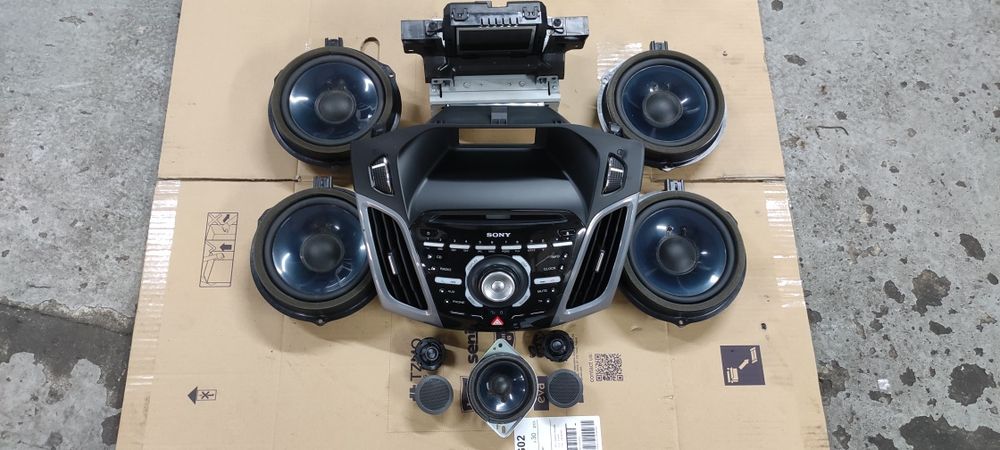 Radio SONY nagłośnienie komplet głośniki Ford Focus mk3 III oryginał zestaw panel centralka wyświetlacz