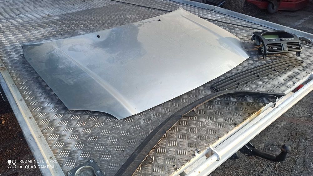 Wygłuszenie Maski  Toyota avensis T25