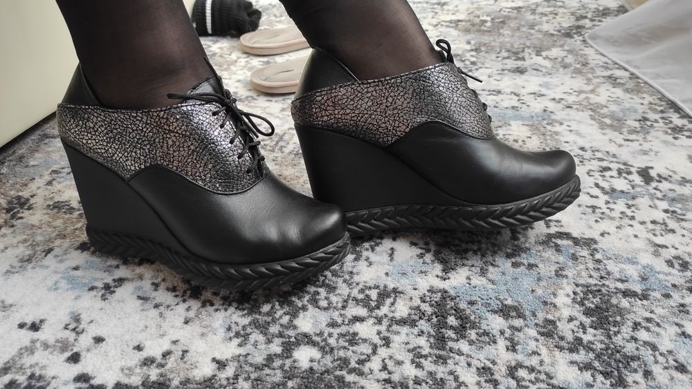 Взуття на платформі, батільйони на платформі, взуття весна - осінь