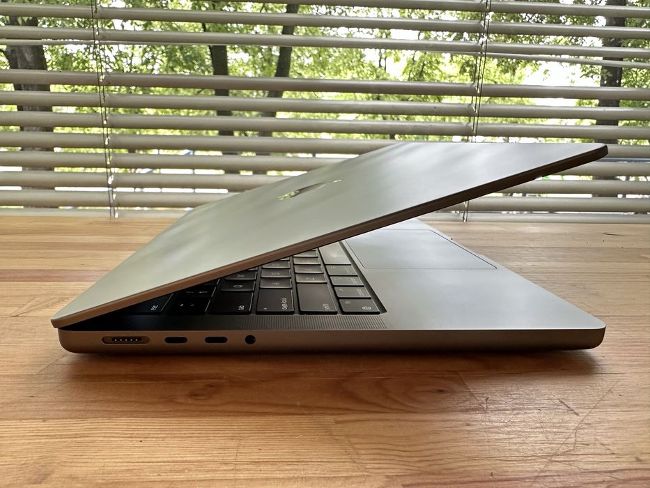 Apple MacBook Pro 14 A2442 M1 max 64gb 1tb ssd wideo foro fv23 A+