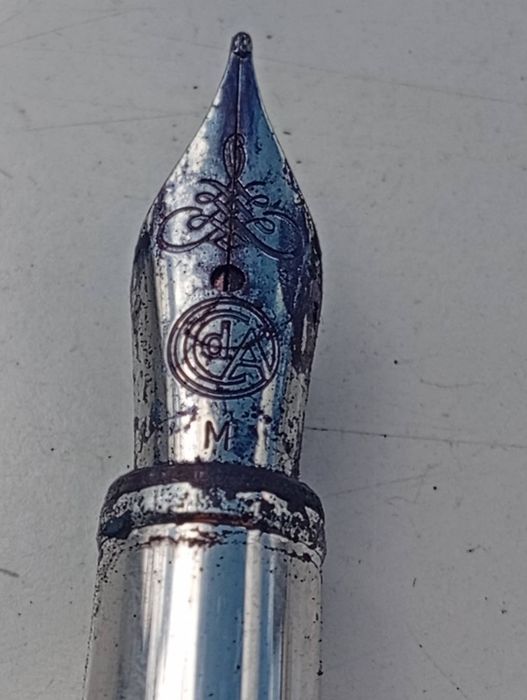 Caneta de Tinta Permanente Caran d'Ache Ecridor Retro