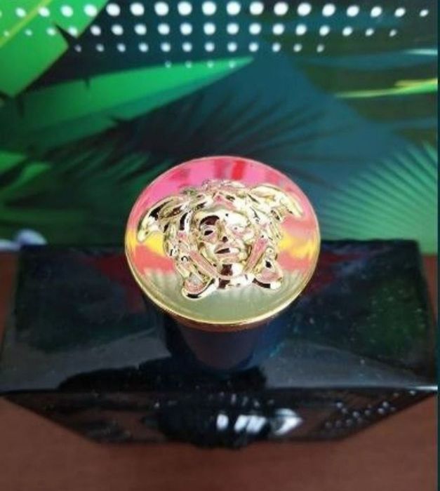 Чоловічий подарунок Versace Eros.