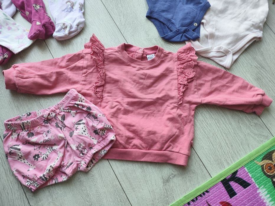 Zestaw ubranek dla dziewczynki rozmiar 74