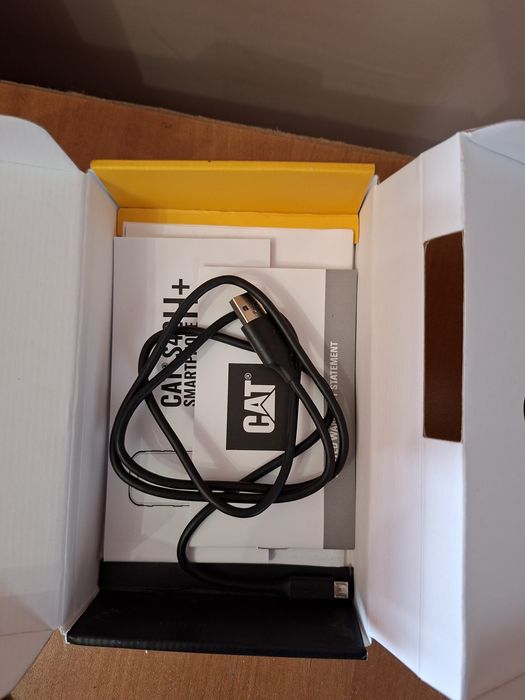 Продам смартфон катерпиллер