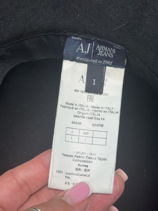 Armani Jeans капелюх жіночий шерсть